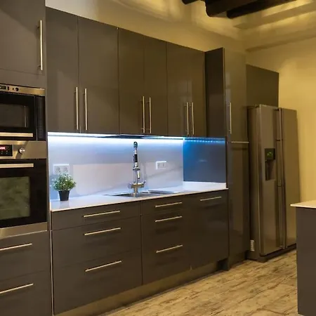 Nueva Casa Boutique En El Centro De * Sevilla